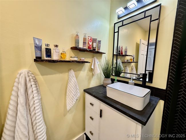 46 Bluff Rd, House other with 4 bedrooms, 3 bathrooms and null parking in Adair OK | Image 49