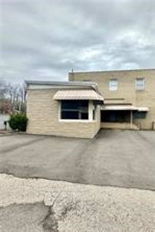 54 N Arch St, Uniontown, PA, 15401-3302 | Card Image