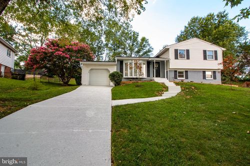 6120 Squire Ln, ALEXANDRIA, VA, 22310-2013 | Card Image