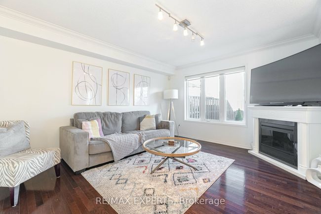 29 Delight Way, House attached with 3 bedrooms, 3 bathrooms and 1 parking in Whitby ON | Image 14