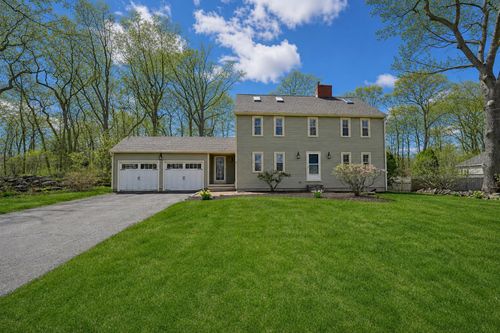 5 Wavecrest Cir, York, ME, 03909-1527 | Card Image