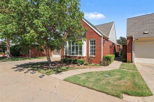 30b-8616 N May Ave, Oklahoma City, OK, 73120-4467 | Card Image