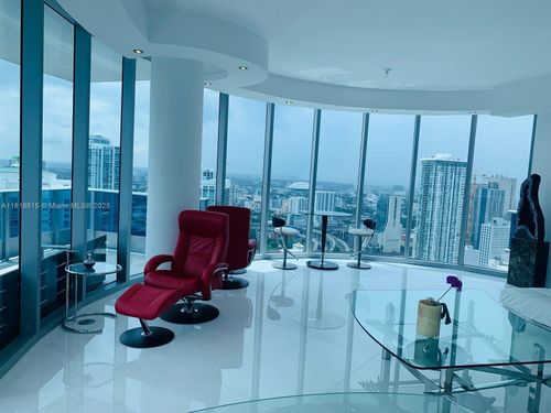 apt-4702-200 Biscayne Boulevard Way, MIAMI, FL, 33131-2165 | Card Image