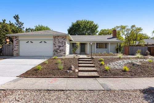 2454 Appletree Dr, Santa Rosa, CA, 95403-8926 | Card Image