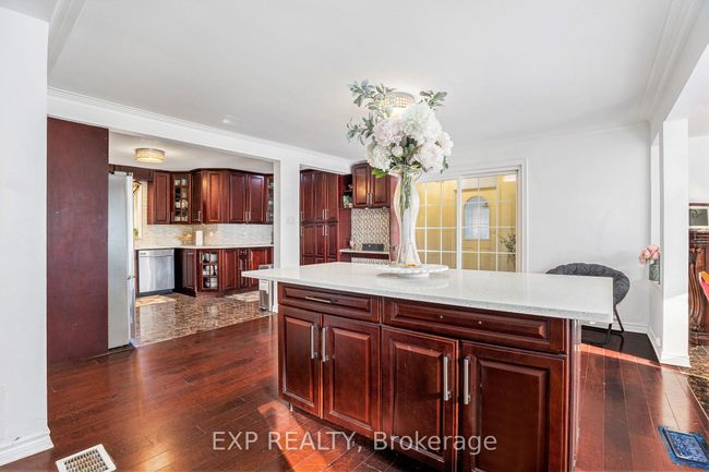 8411 Russell Rd, House other with 7 bedrooms, 5 bathrooms and 30 parking in Navan ON | Image 11