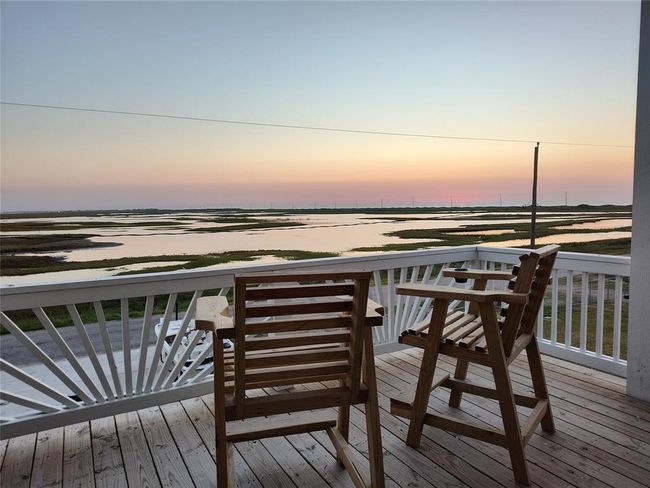 Sunrise upper deck | Image 31