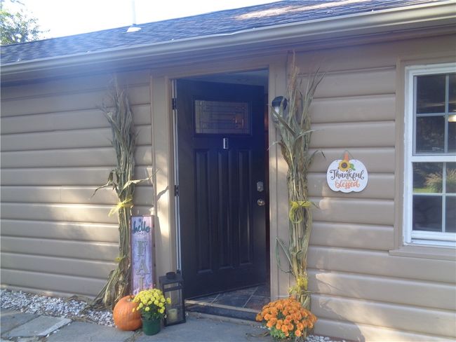 17 Pine Ln, House other with 3 bedrooms, 2 bathrooms and 6 parking in Johnston RI | Image 10