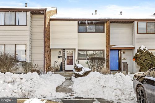 61 Covington Dr, East Windsor, NJ, 08520-5341 | Card Image