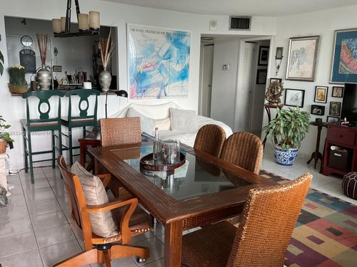 apt-533-7135 Collins Ave, Miami Beach, FL, 33141-3228 | Card Image