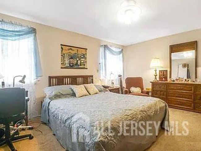 29 Jeffrey Cir, House other with 4 bedrooms, 3 bathrooms and null parking in Dayton NJ | Image 50