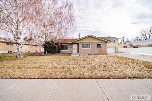 976 Canyon Avenue, Idaho Falls, ID, 83202 | Card Image