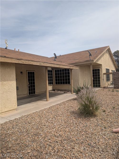 4446 Honeydew Cir, Las Vegas, NV, 89147-4637 | Card Image