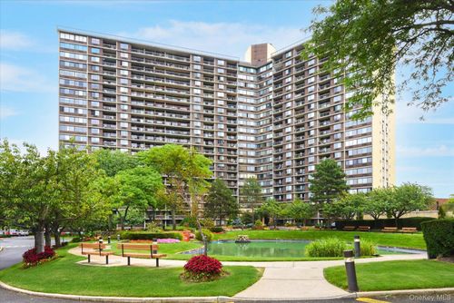 2b-2 Bay Club Dr, Bayside, NY, 11360-2957 | Card Image