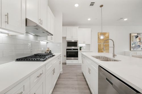 5609 Woodlands Dr, The Colony, TX, 75056-5153 | Card Image