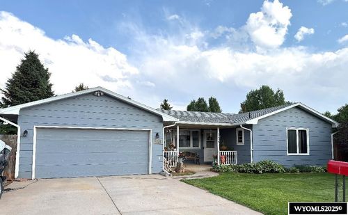 2122 E Curtis St, Laramie, WY, 82072-2355 | Card Image
