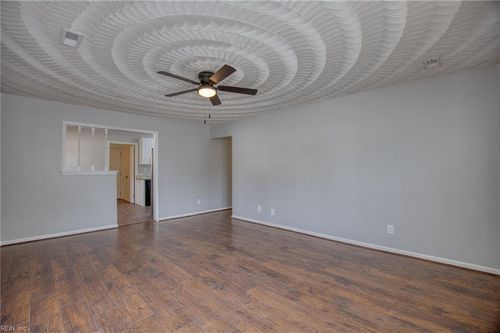 a-2902 Princeton Ave, Chesapeake, VA, 23325-2016 | Card Image