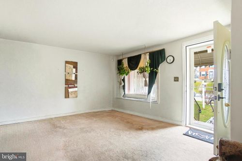 639 Lucia Ave, BALTIMORE, MD, 21229-4517 | Card Image
