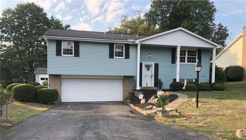 105 Parklane Dr, Slippery Rock, PA, 16057-1133 | Card Image