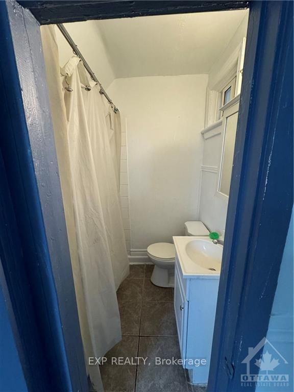 Residential Lease in Vanier and Kingsview Park 5