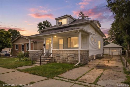 19340 Meier St, Roseville, MI, 48066-3051 | Card Image