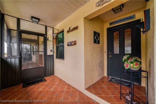 9 Charlton Dr, Lake Placid, FL, 33852-8670 | Card Image