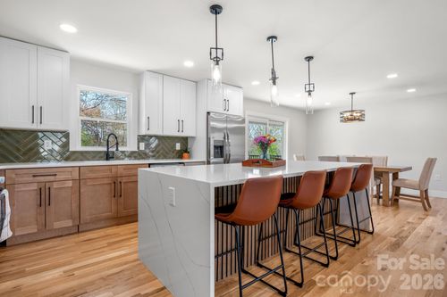 715 Sunridge Dr, Lincolnton, NC, 28092-4081 | Card Image