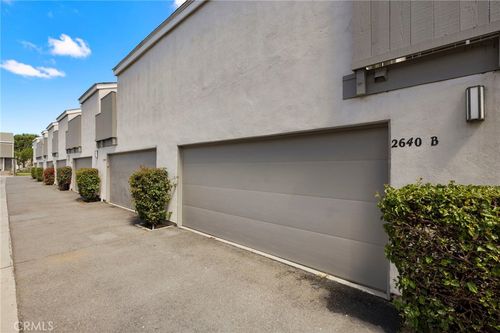 b-2640 W Segerstrom Ave., Santa Ana, CA, 92704 | Card Image