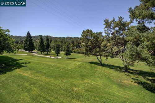 3377 Rossmoor Pkwy, Walnut Creek, CA, 94595-3823 | Card Image