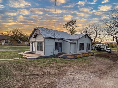 134 E North St, Goliad, TX, 77963-4065 | Card Image