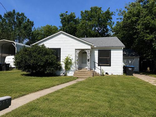 3910 Johnson St, Greenville, TX, 75401-5209 | Card Image