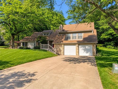 16015 Meadow Ln, Stilwell, KS, 66085-9285 | Card Image