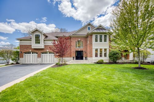 119 Roslyn Rd, Barrington, IL, 60010-2824 | Card Image