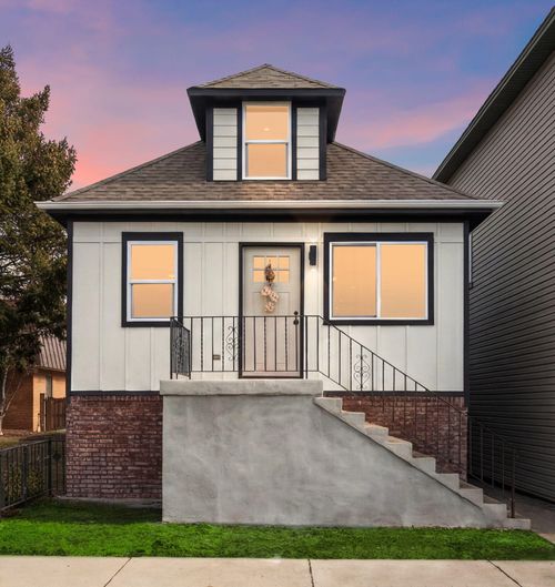 2017 Clark St, Whiting, IN, 46394-2023 | Card Image