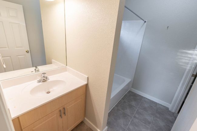 10920 Quarry Oaks Trl, House other with 5 bedrooms, 4 bathrooms and 2 parking in Austin TX | Image 15