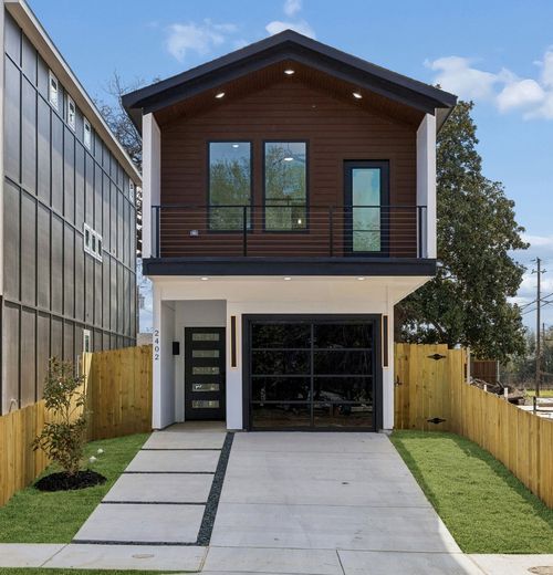 2402 Dyson Street, Dallas, TX, 75215 | Card Image