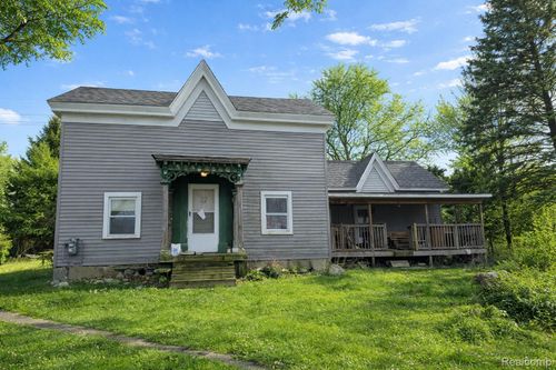 124 E High St, Metamora, MI, 48455-8902 | Card Image