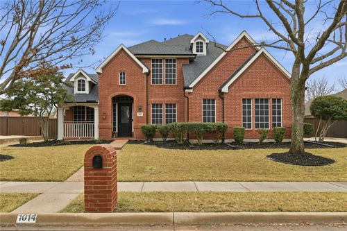 1014 Amesbury Dr, Murphy, TX, 75094-4433 | Card Image