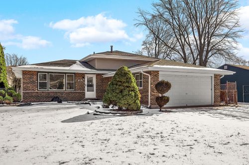 16779 92nd Ave, Orland Hills, IL, 60487-6072 | Card Image
