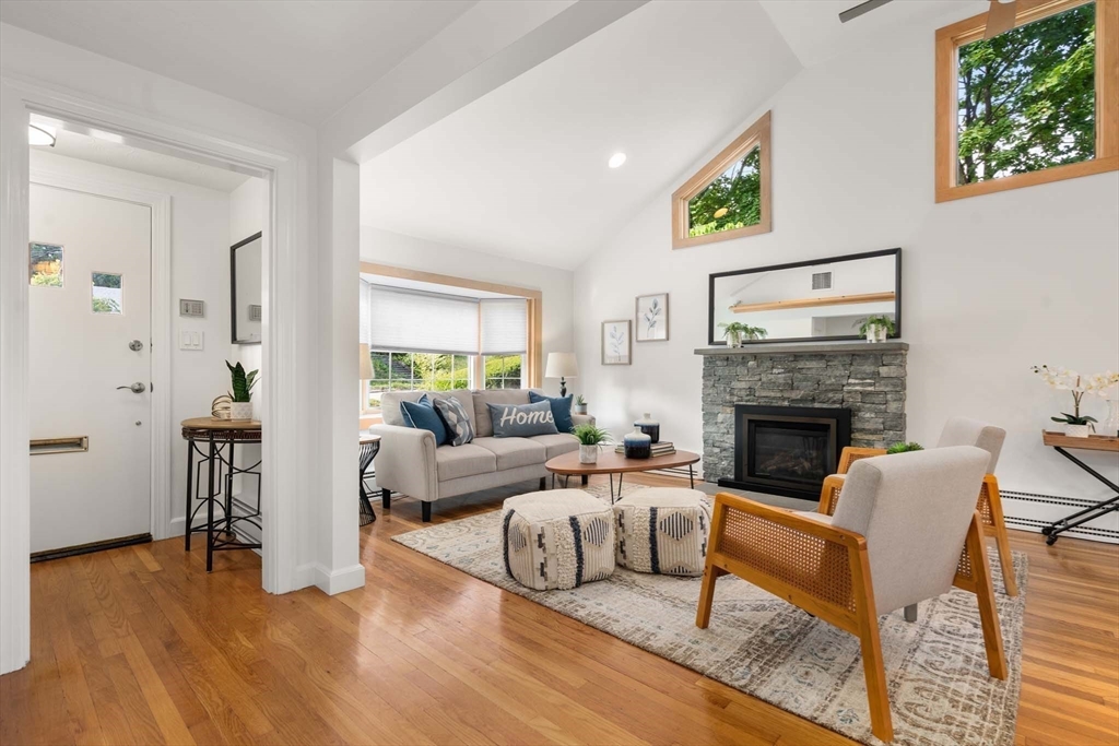 Grove St, Chestnut Hill, MA 02467