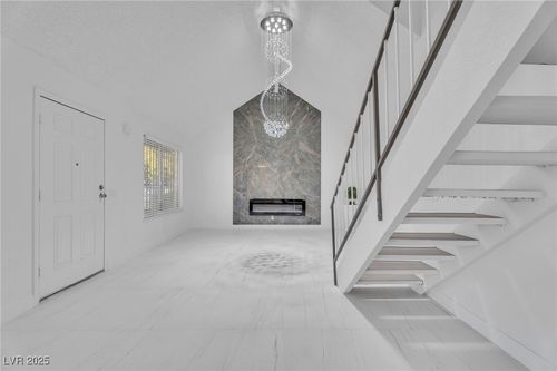 4565 Sirius Ave, Las Vegas, NV, 89102-7335 | Card Image