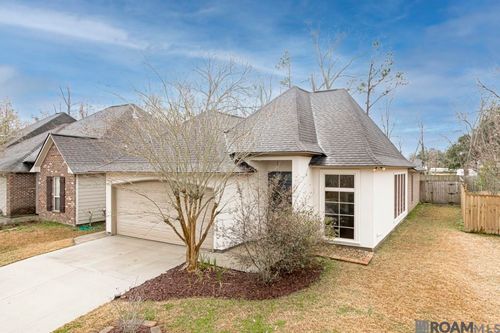 8808 Magnolia Leaf Ave, Baton Rouge, LA, 70810-2657 | Card Image