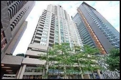 2009 - 750 Bay St, Condo with 2 bedrooms, 2 bathrooms and 1 parking in Toronto ON | Image 1