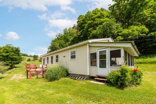 132 Bobbinshop Rd, Chelsea, VT, 05038-8951 | Card Image