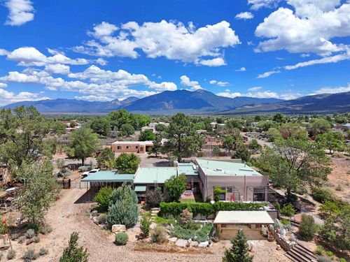 232 Camino Del Santiago, Taos, NM, 87571-4306 | Card Image