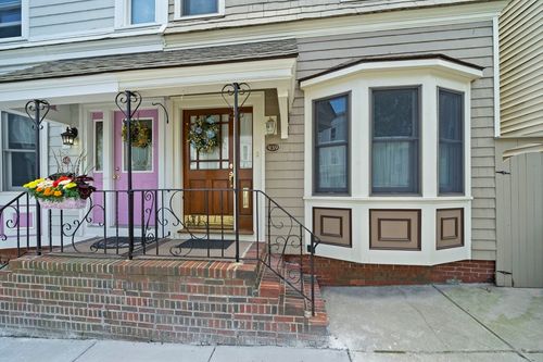 439-439 E 6th St, Boston, MA, 02127-3056 | Card Image