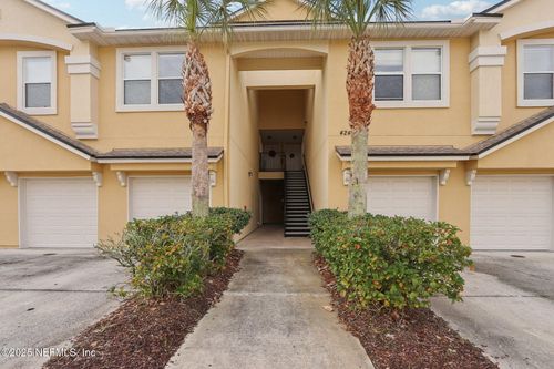 2-4240 Migration Dr, JACKSONVILLE, FL, 32257-8152 | Card Image