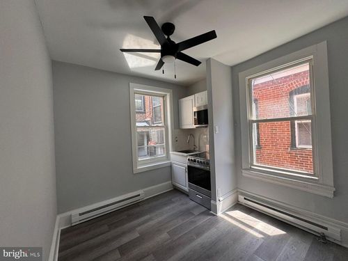 apt-2r-1017 Pine St, Philadelphia, PA, 19107-6049 | Card Image
