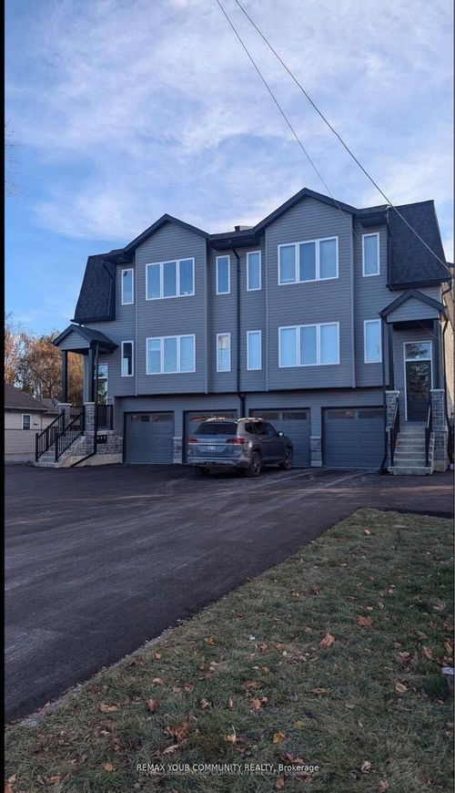 main-9A Biscayne Blvd, Keswick, ON, L4P2R4 | Card Image