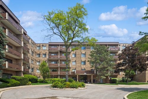 unit-206-720 Wellington Ave, Elk Grove Village, IL, 60007-3343 | Card Image