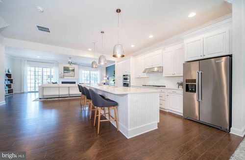 2562 Riddle Ave, WILMINGTON, DE, 19806-2152 | Card Image